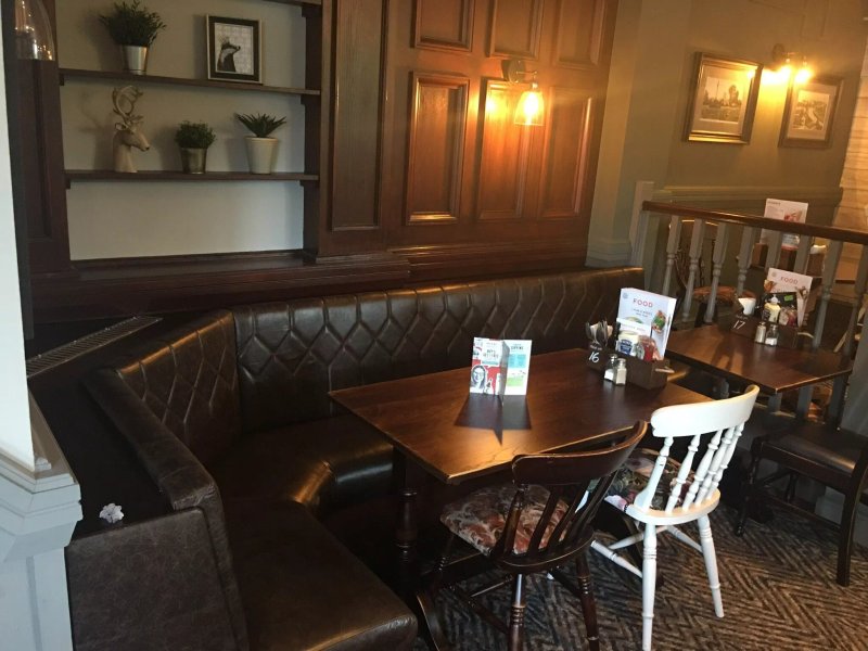 Rose & Crown