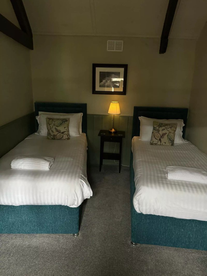 The Fountain Inn & Riverside Restaurant