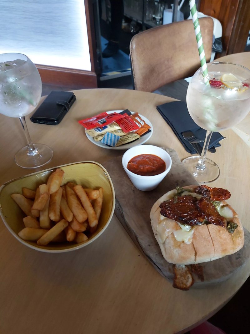 The Arts Bar
