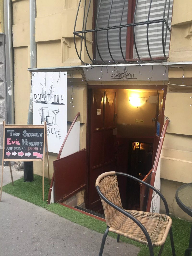 Rabbit Hole Bar & Cafe