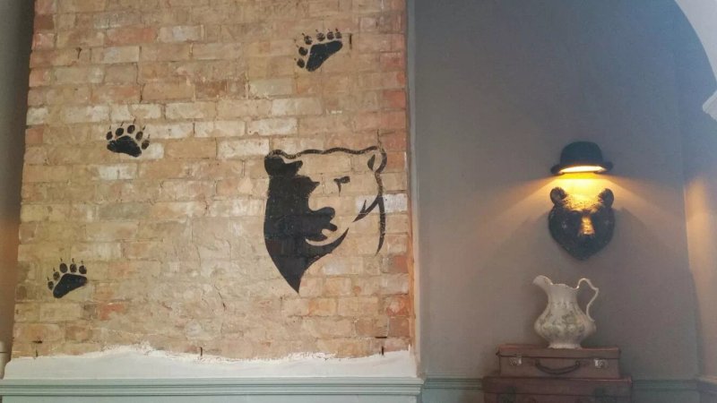 The White Bear - Steamin' Billy