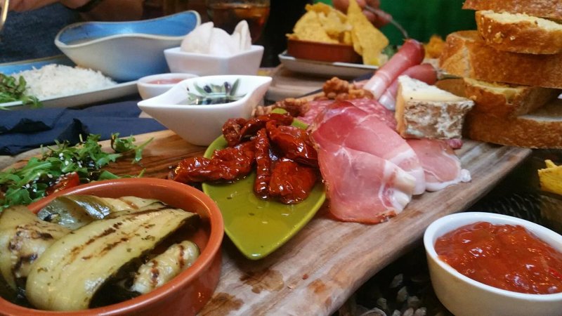 Dukes Wine Bar