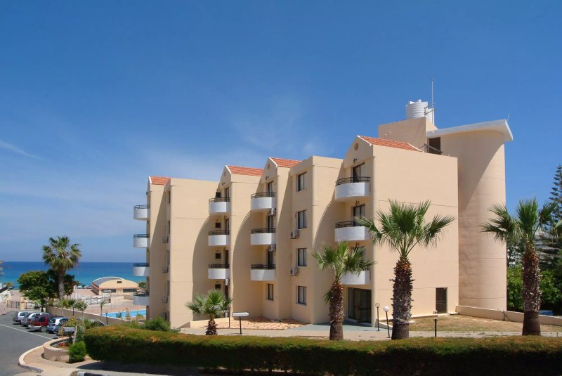 Constantinos The Great Hotel Apartments