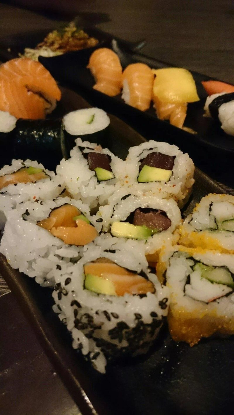 Miru Sushi en Grill Restaurant
