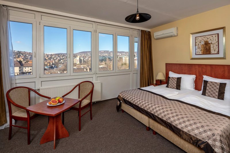 Hotel Charles