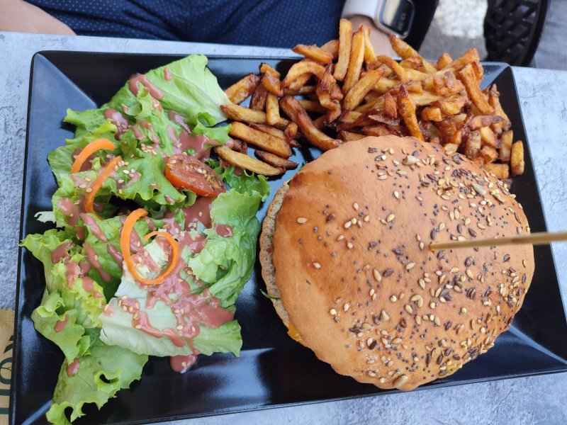 La Petite Brasserie
