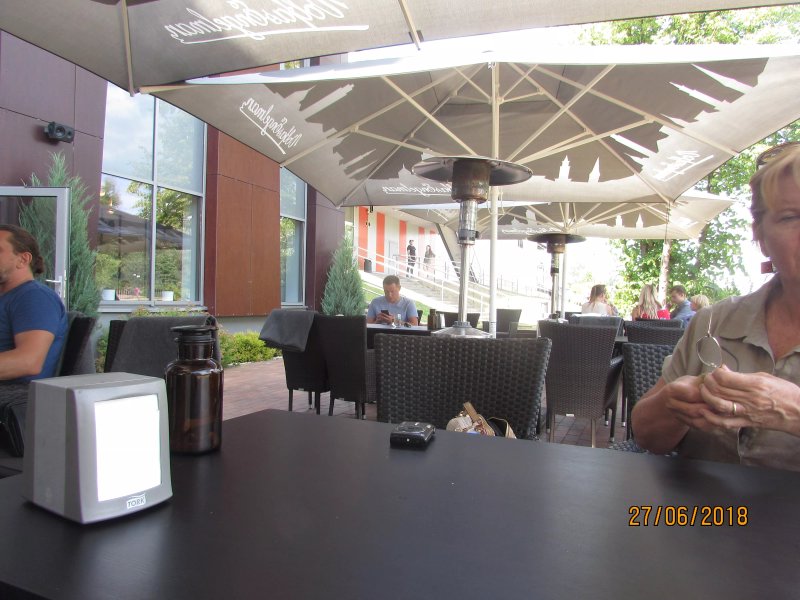 Restaurants & cafés
