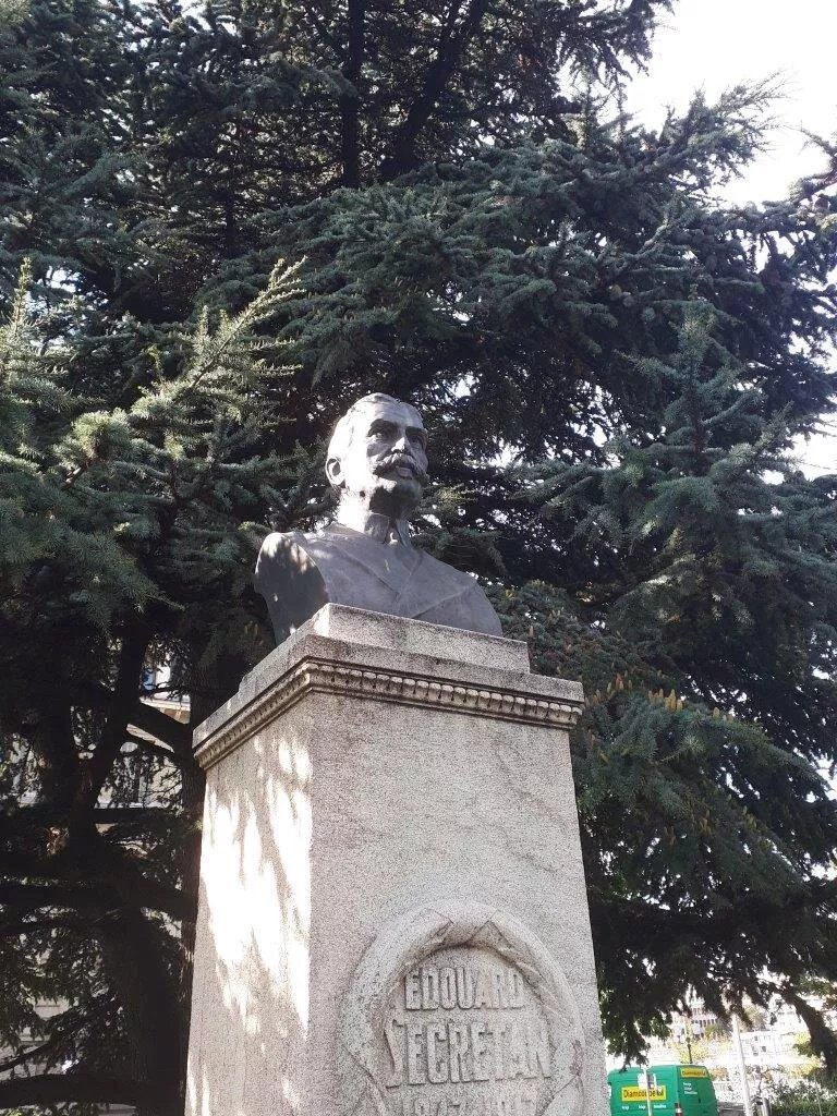 Statue Edouard Secretan