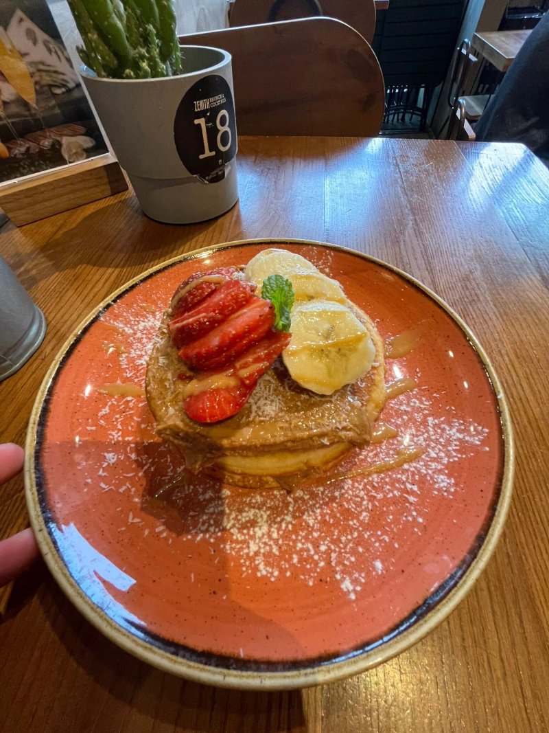 Zenith Brunch & Cocktails