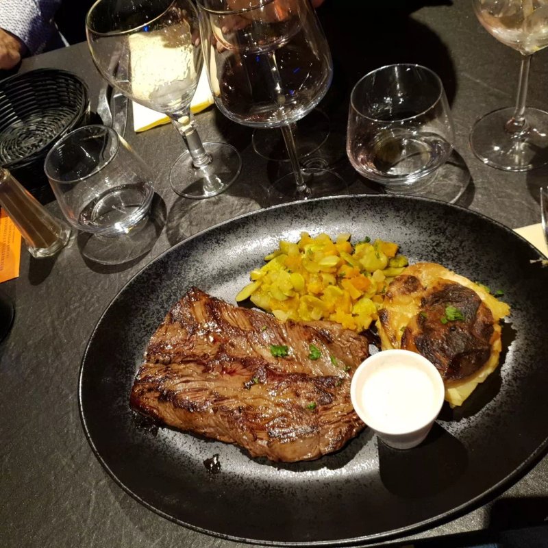 DUCHER Restaurant