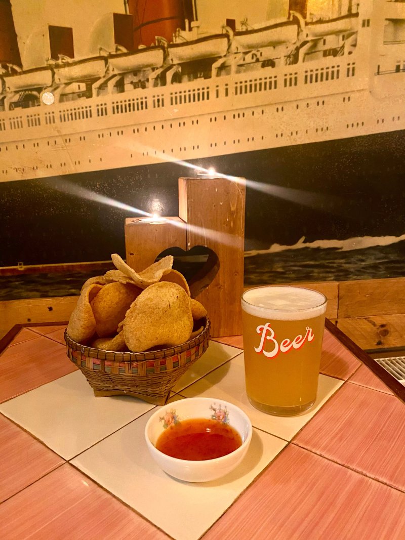 Na’s Bar and Galley
