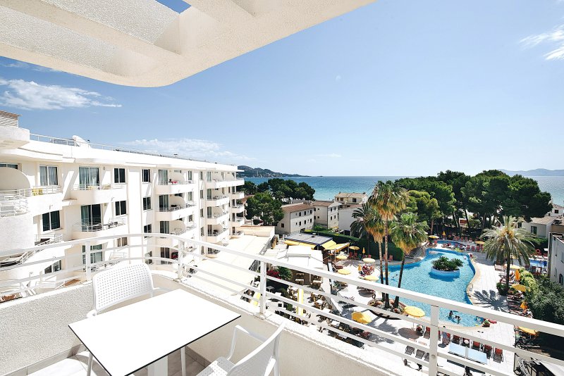 Hotel Ivory Playa