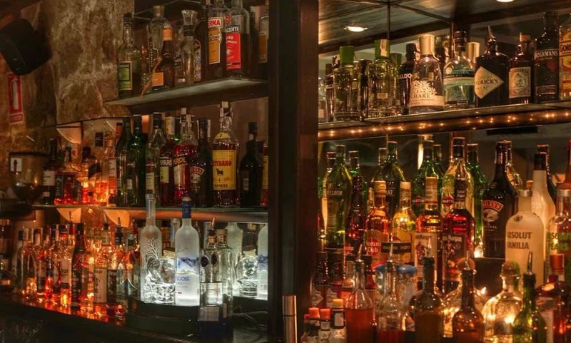 el Neo Tapas & Cocktails