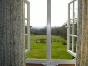 Holdstrong Farmhouse B&B