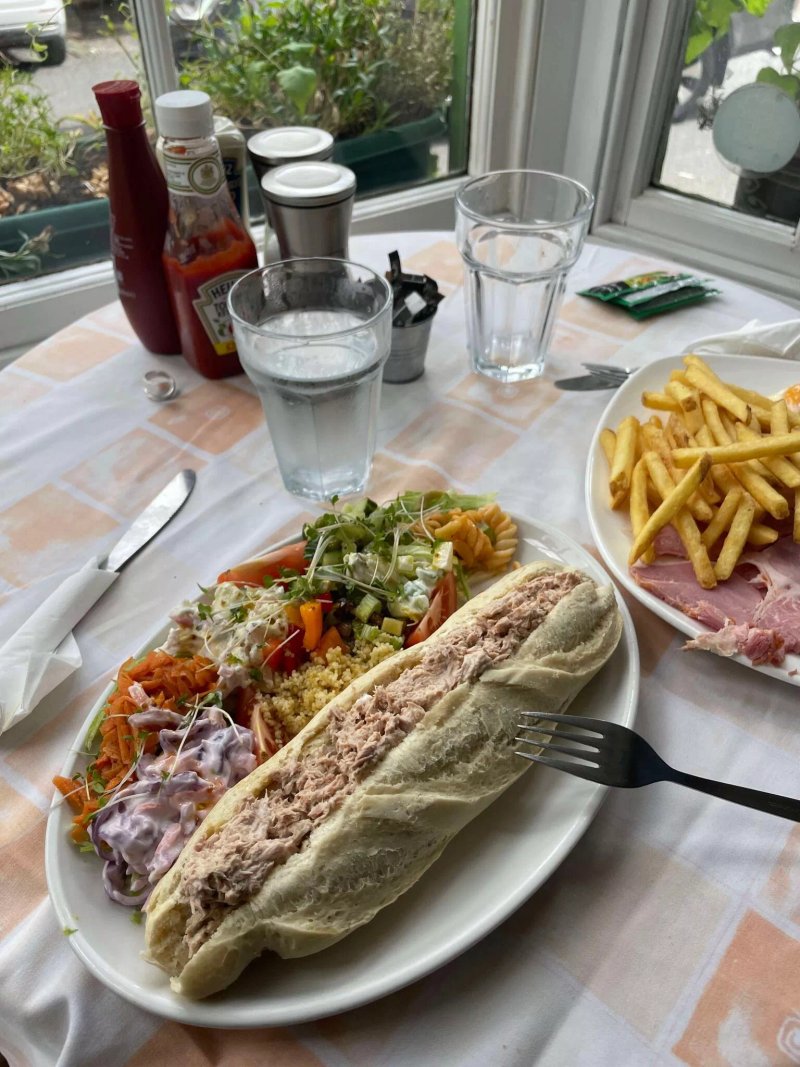 The Square Cafe