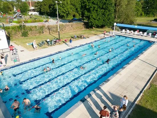 Ware Priory Lido