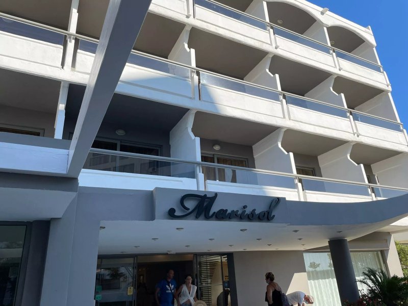 Island Resorts Marisol Hotel