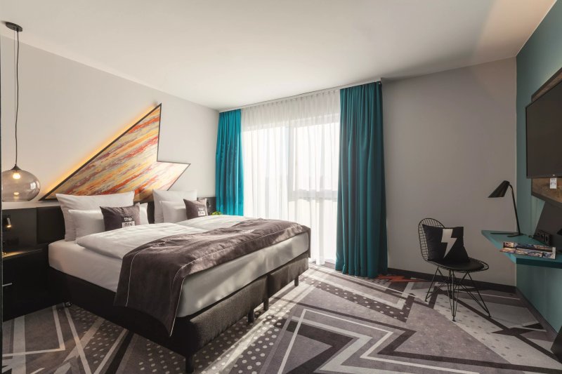 Holiday Inn - the niu, Flash Berlin Charlottenburg