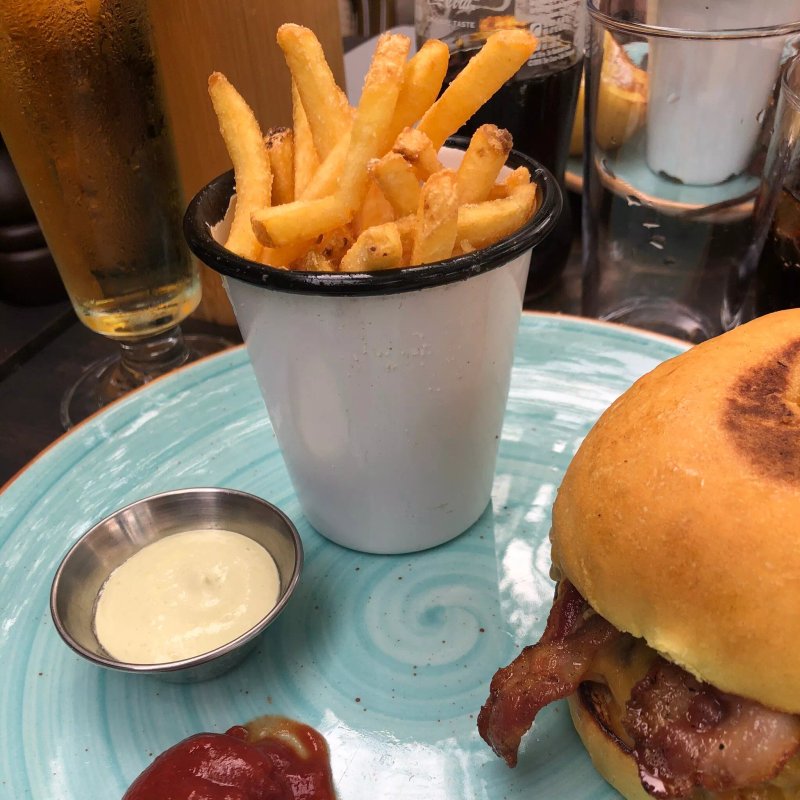 Poke Burger Ekero