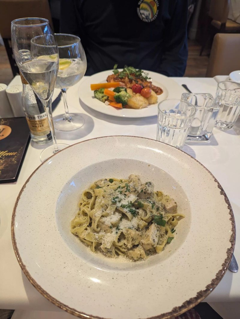 Nino's Restaurant And Pizzeria