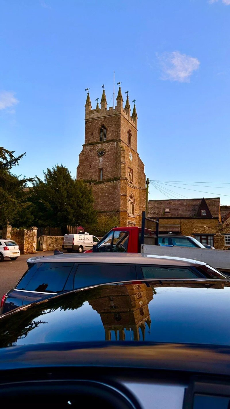 Deddington Arms Hotel