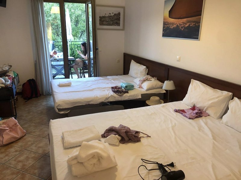 Eye Q Resort