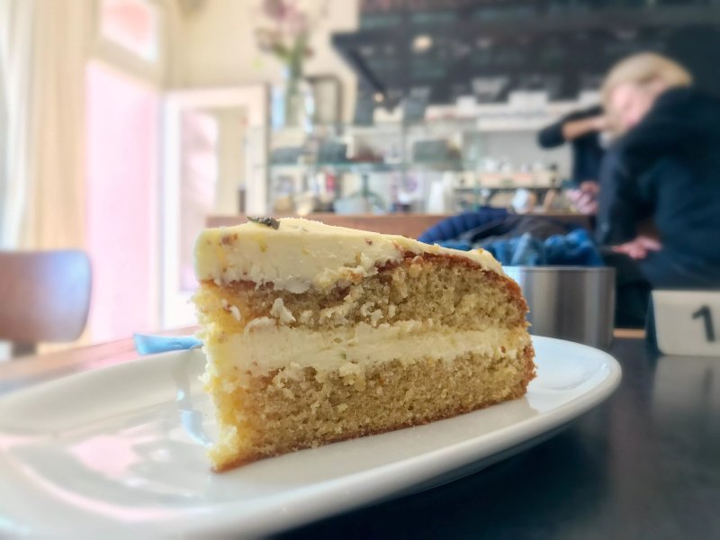 Oswaldz Cafe
