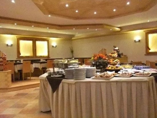 Hotel Meeting