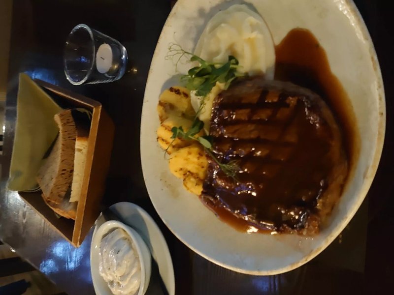 Agora Select Restaurant
