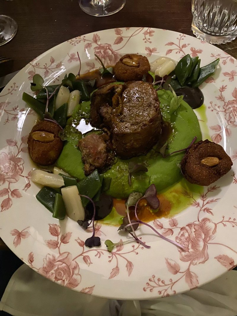 Opere, Cuisine D'amour Restaurant