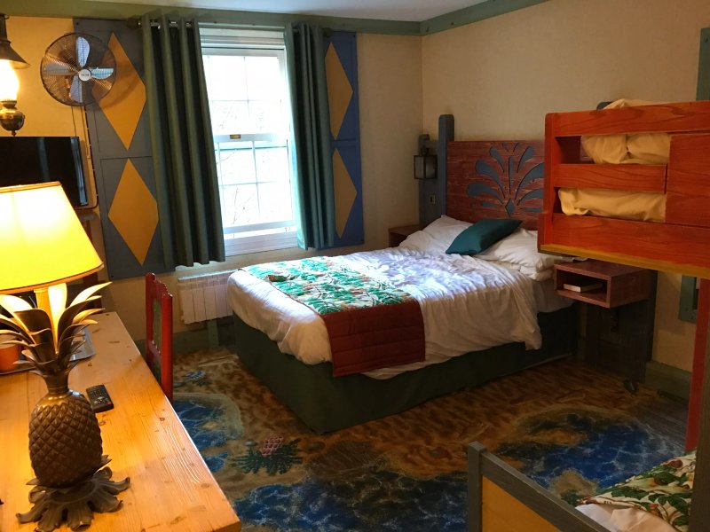 Splash Landings Hotel