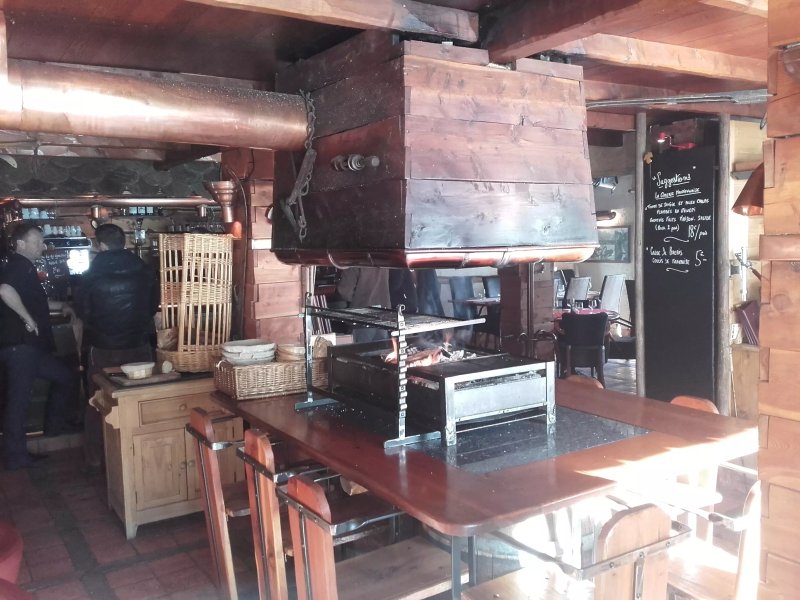 Au Resto Pasta & Grill