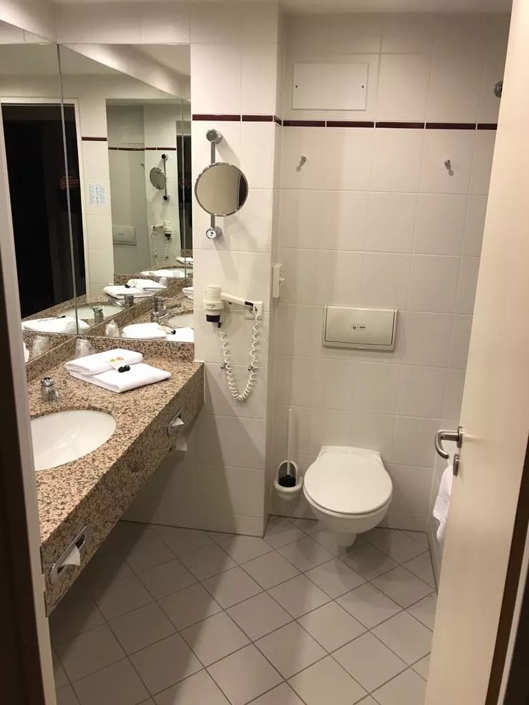 Globana Airport Hotel