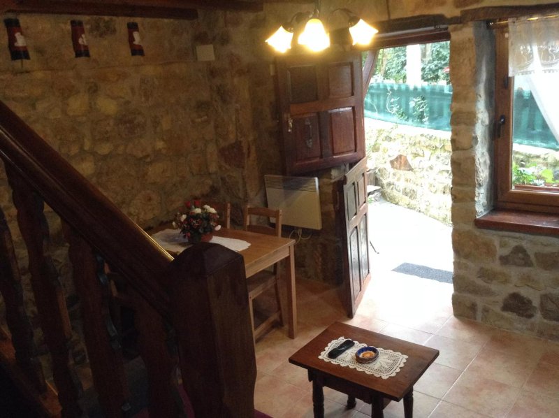 Apartamentos Rurales La Caviana