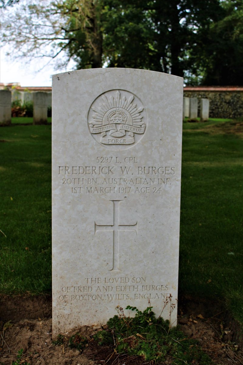Contalmaison chateau cemetery
