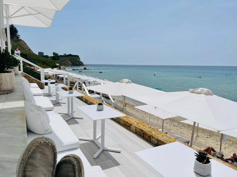 Bousoulas Beach Bar & Restaurant