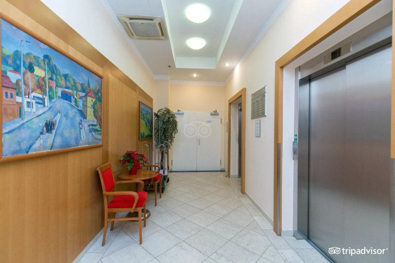 Ramada by Wyndham Prague City Centre