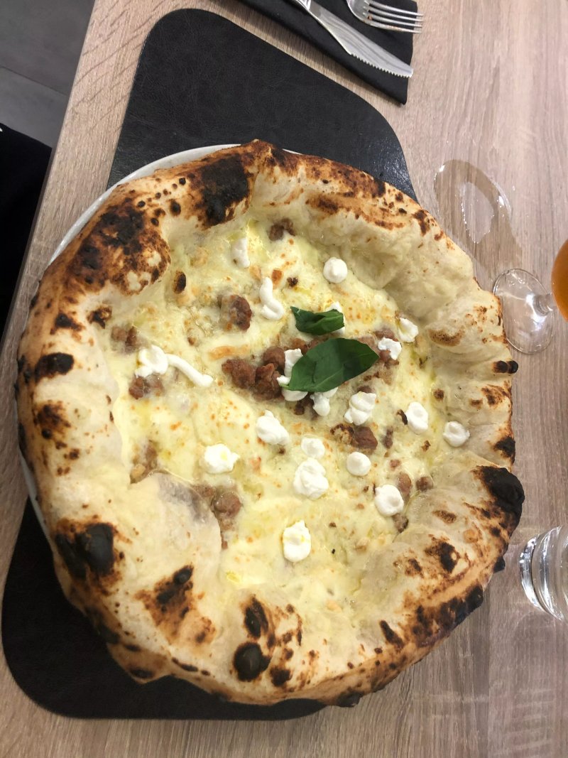 Pizzeria Giallo Datterino Dei Flli Spinelli