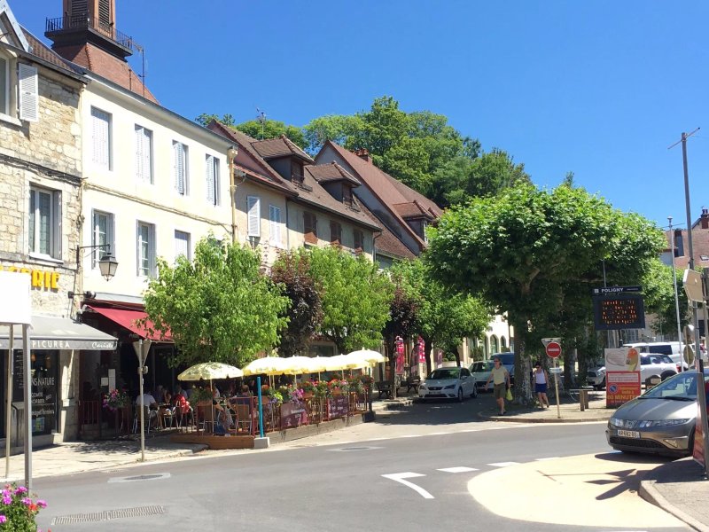 Aux Platanes