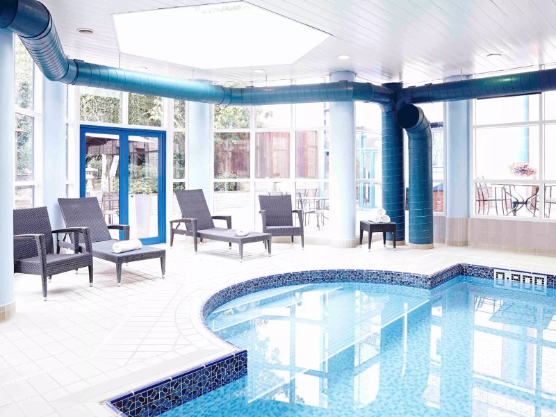 Novotel London Heathrow Airport - M4 Jct 4 Hotel
