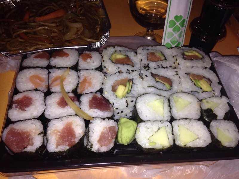 Yoshi Sushi