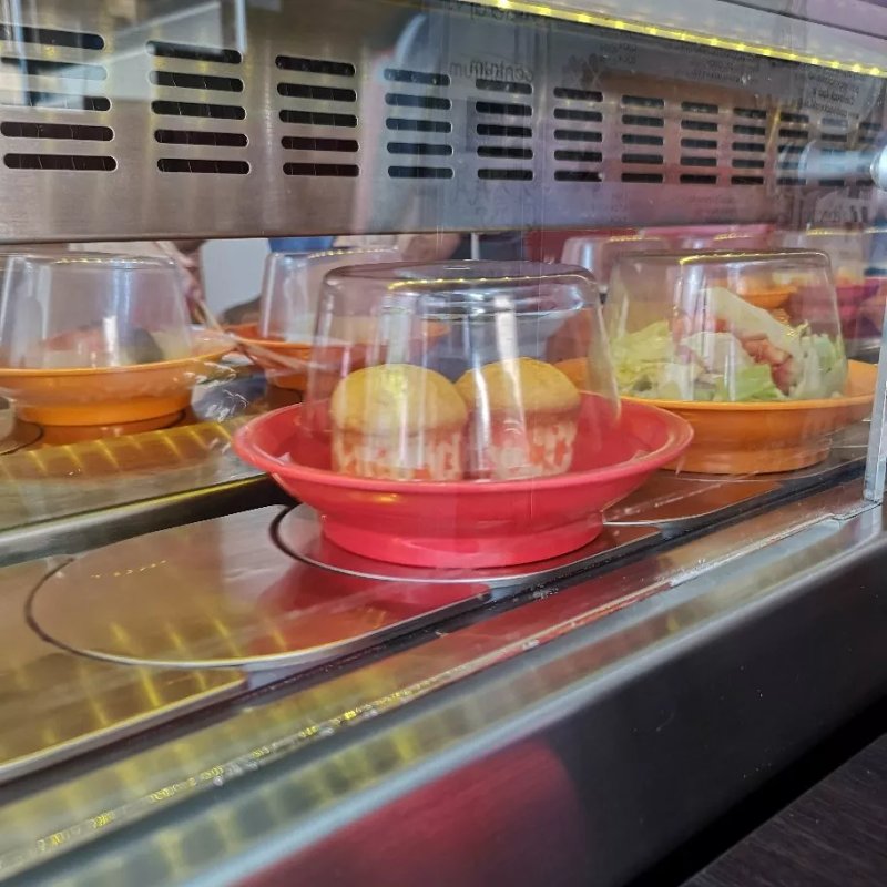 Running & Sushi restaurant