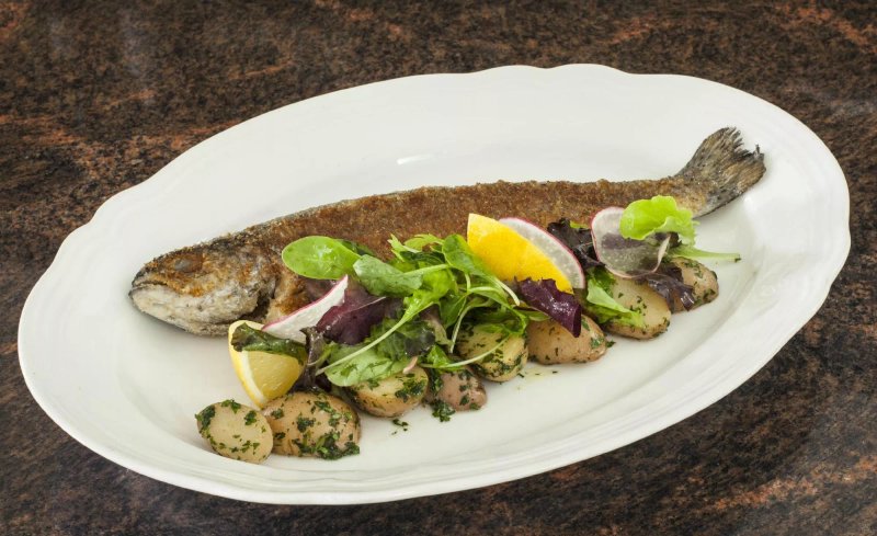 Karolyi Restaurant and Cafe