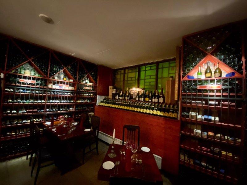 Gloria Wine Cellar