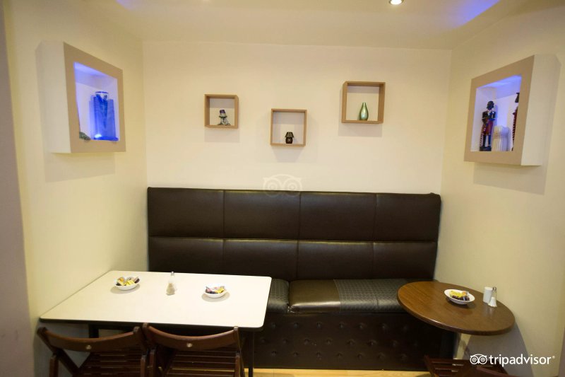Notting Hill Gate Hotel