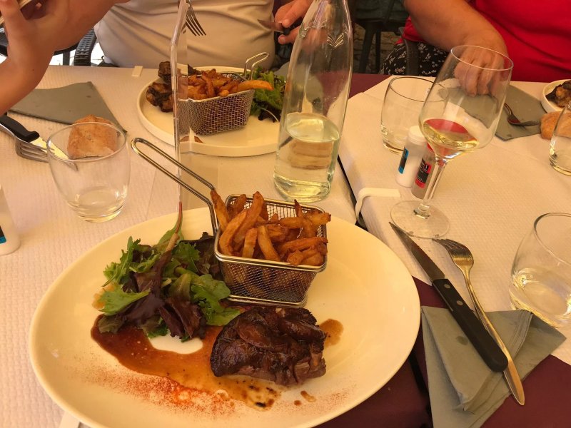 Le Bouchon