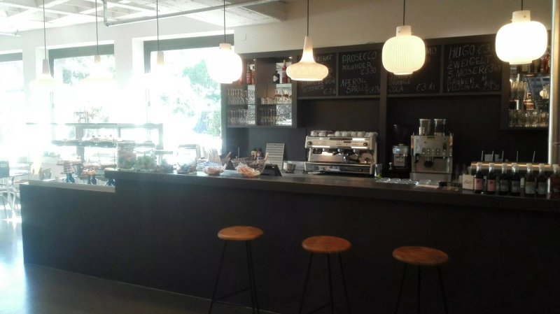 Juhasz Tagesbar
