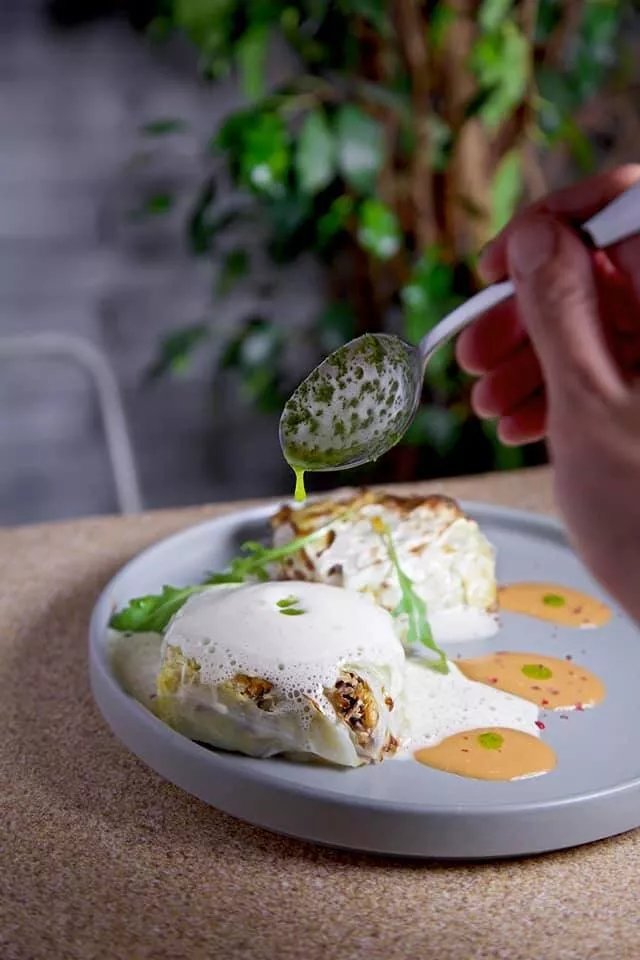 Thes "Greek Creative Cuisine"