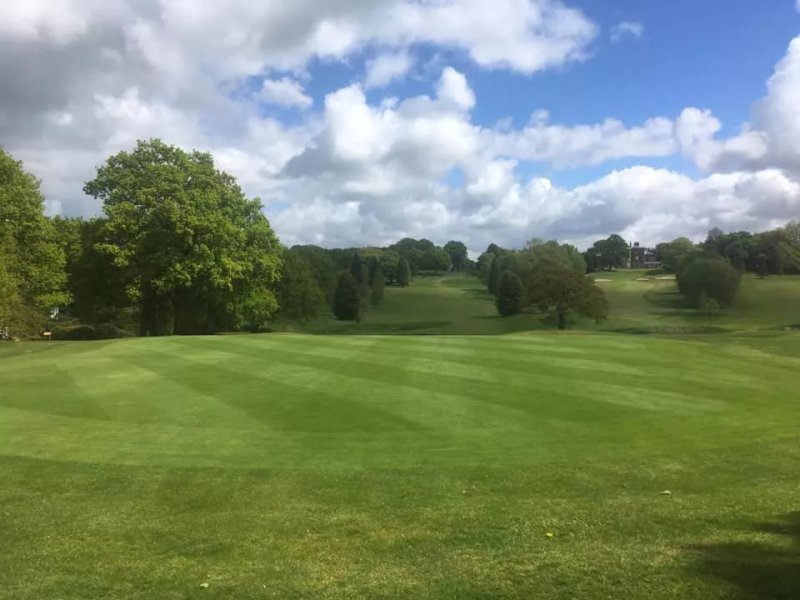 Shaw Hill Golf & Spa Hotel