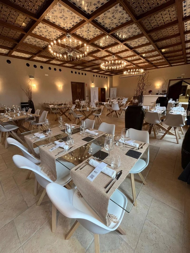 8.0.1 Restaurante Gastro & Wine